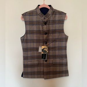 Brand New Tags On Mens Indian Kurta Vest